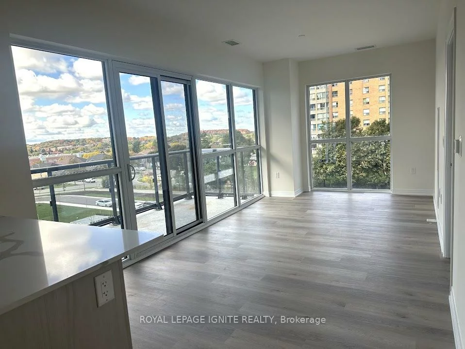 15, Watergarden, Hurontario, Mississauga