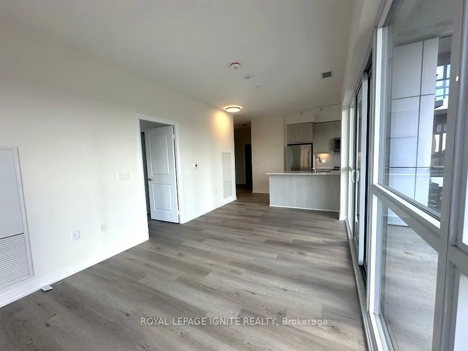 15, Watergarden, Hurontario, Mississauga