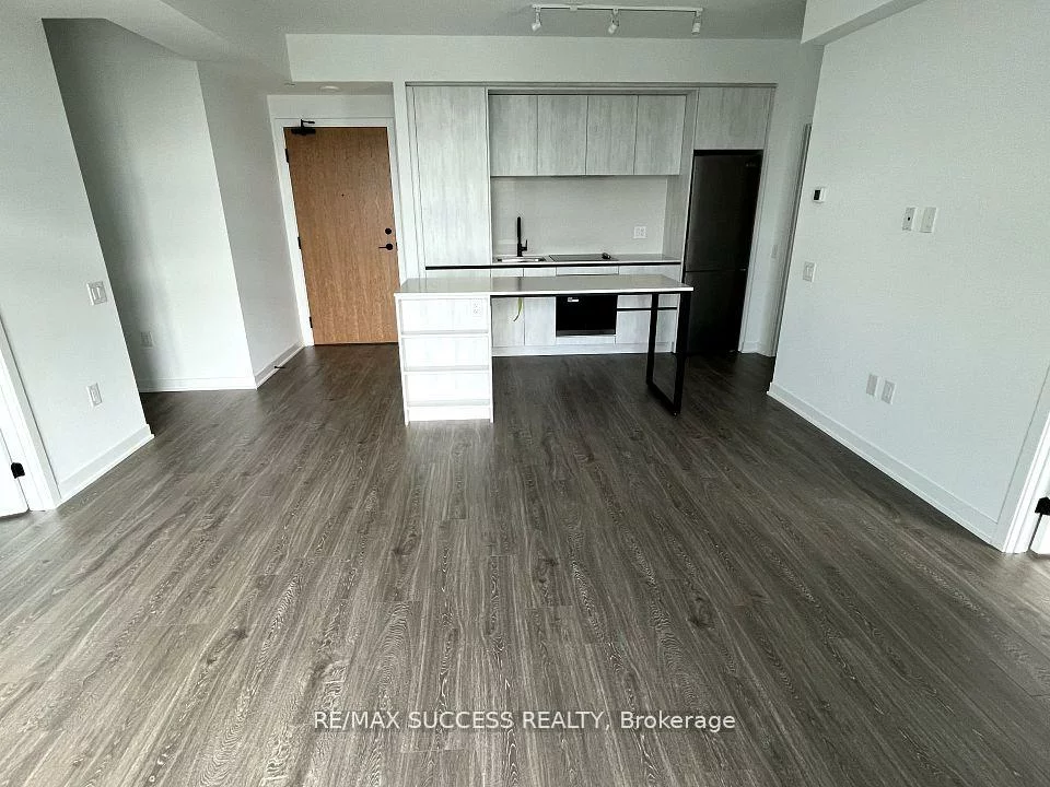 2495, Eglinton, Central Erin Mills, Mississauga