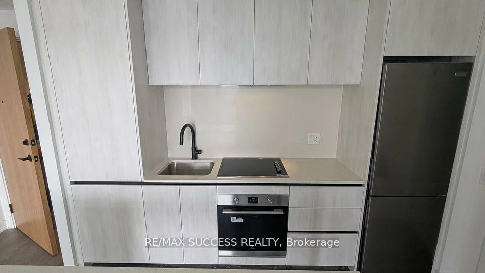 2495, Eglinton, Central Erin Mills, Mississauga