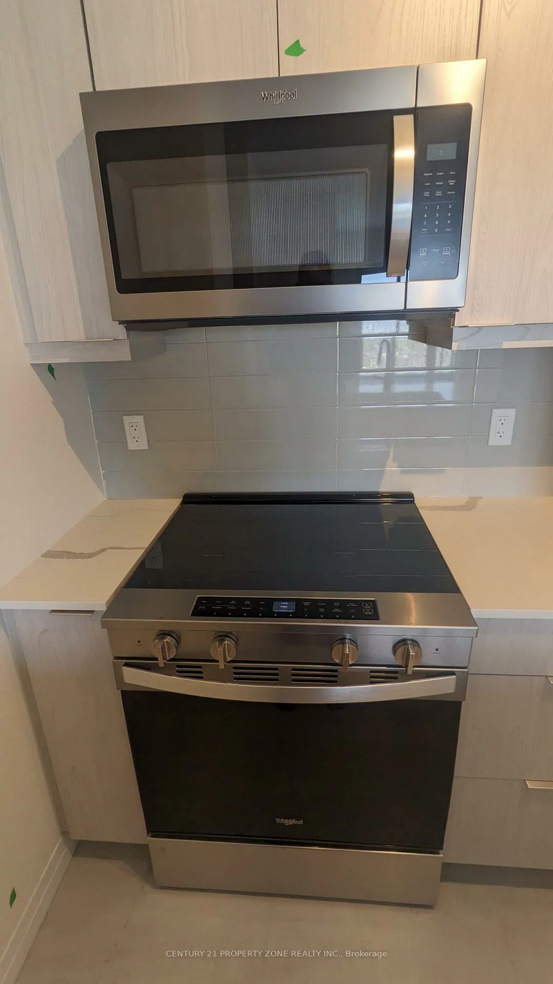 15, Watergarden, Hurontario, Mississauga