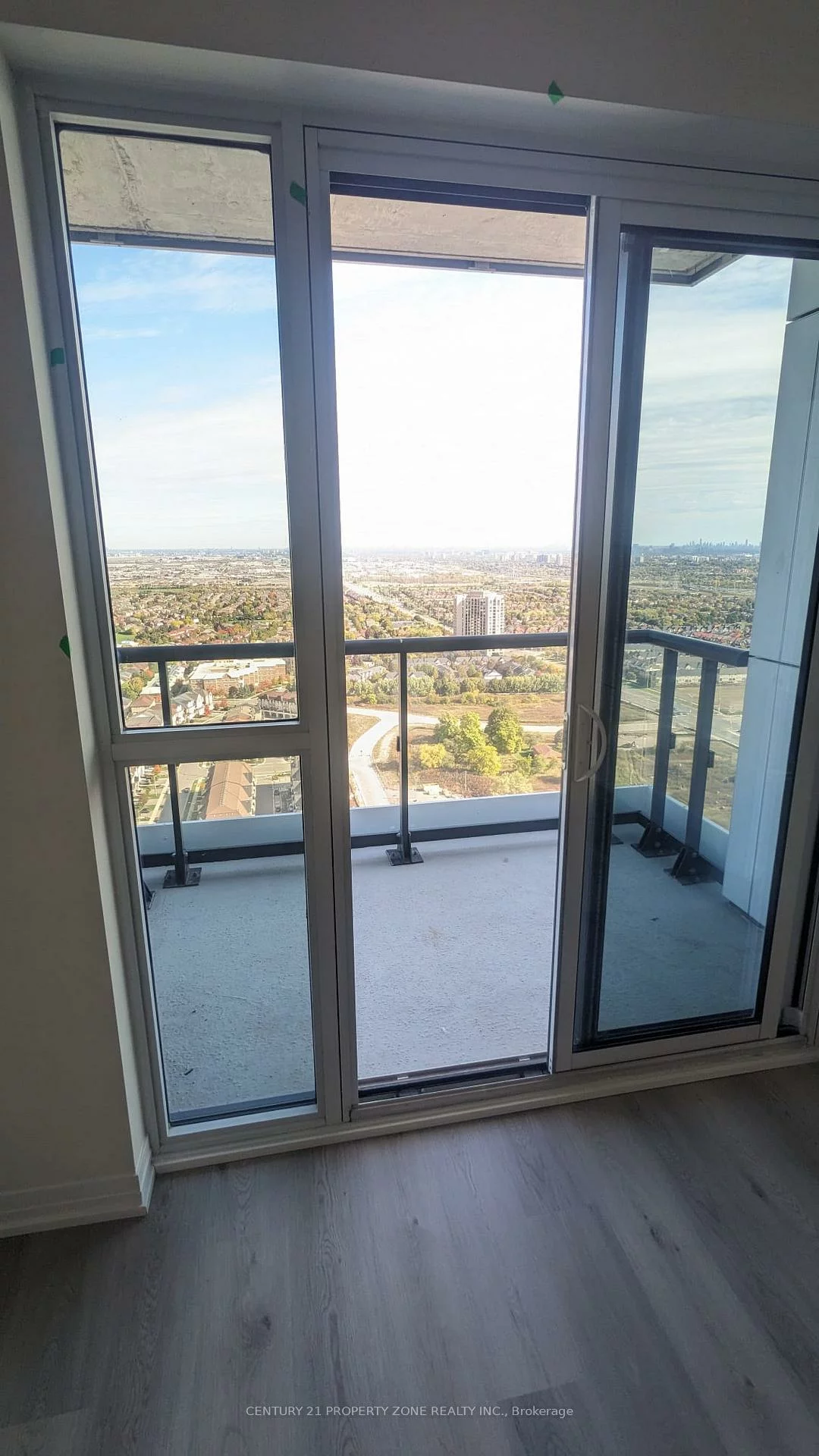 15, Watergarden, Hurontario, Mississauga