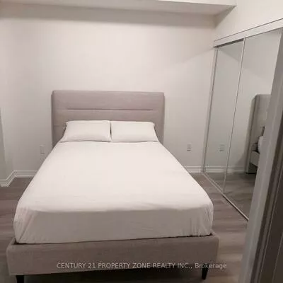 15, Watergarden, Hurontario, Mississauga