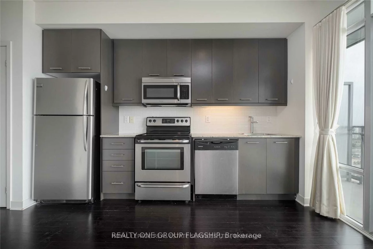 360, Square One, City Centre, Mississauga