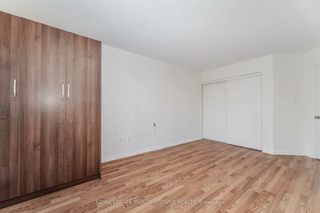 75, King, Cooksville, Mississauga