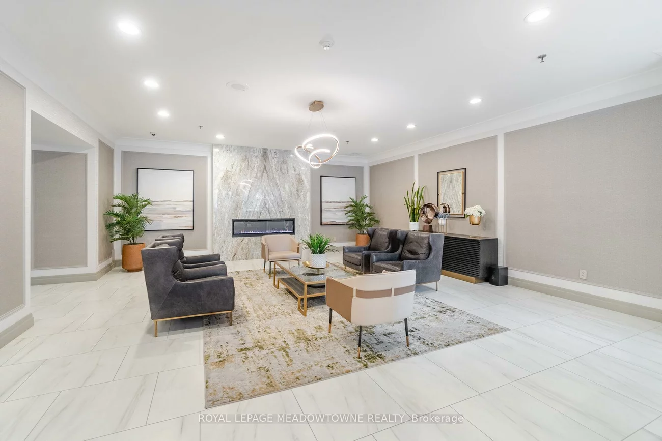 75, King, Cooksville, Mississauga