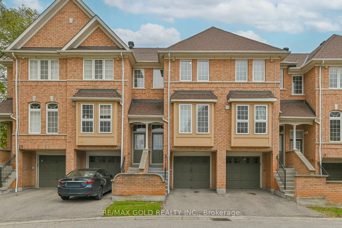 50, Strathaven, Hurontario, Mississauga