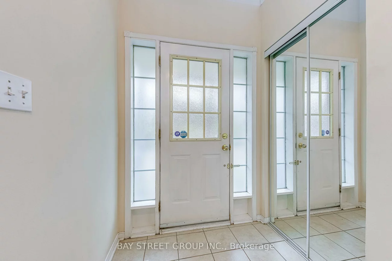 5260, Mcfarren, Central Erin Mills, Mississauga