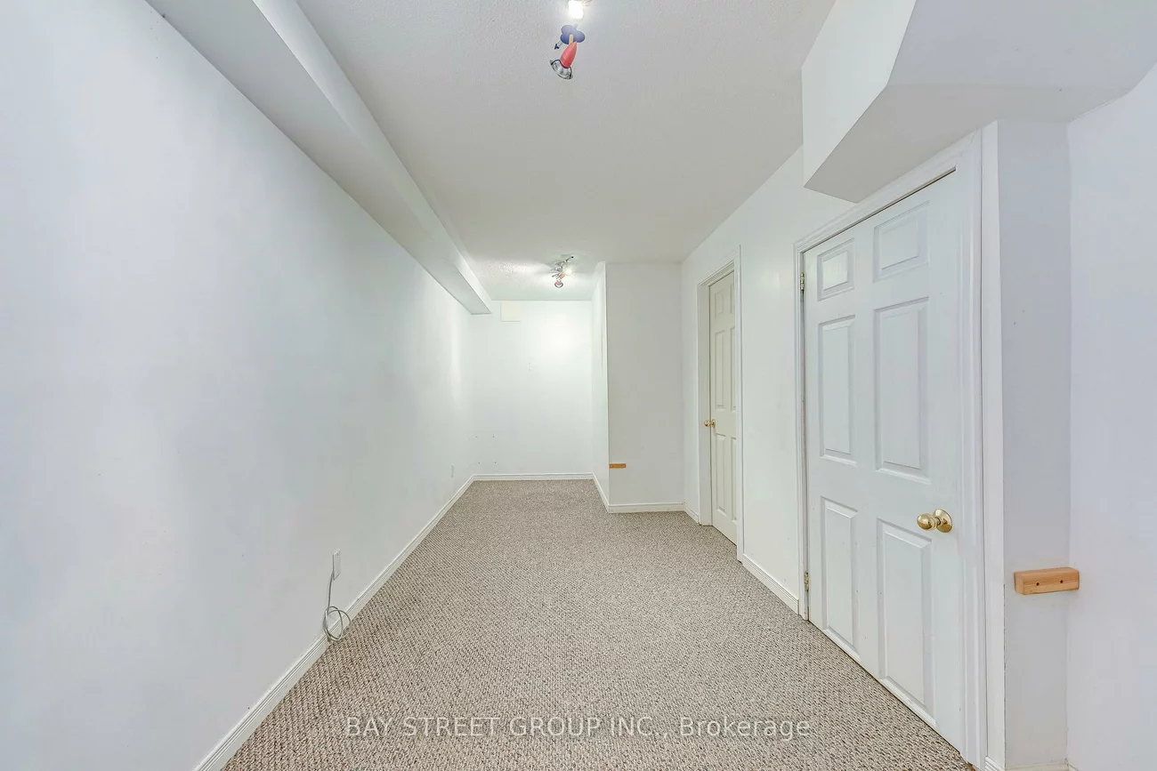 5260, Mcfarren, Central Erin Mills, Mississauga