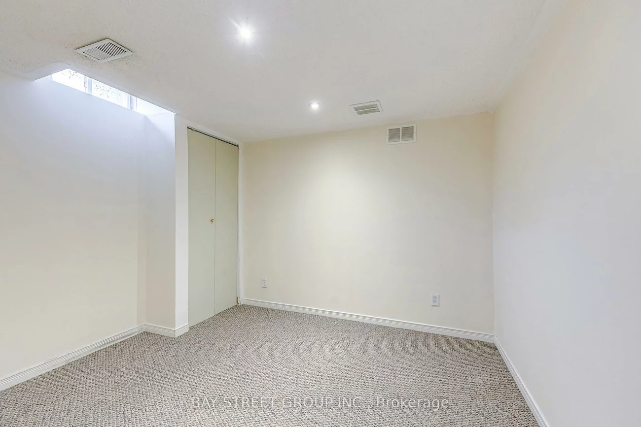 5260, Mcfarren, Central Erin Mills, Mississauga