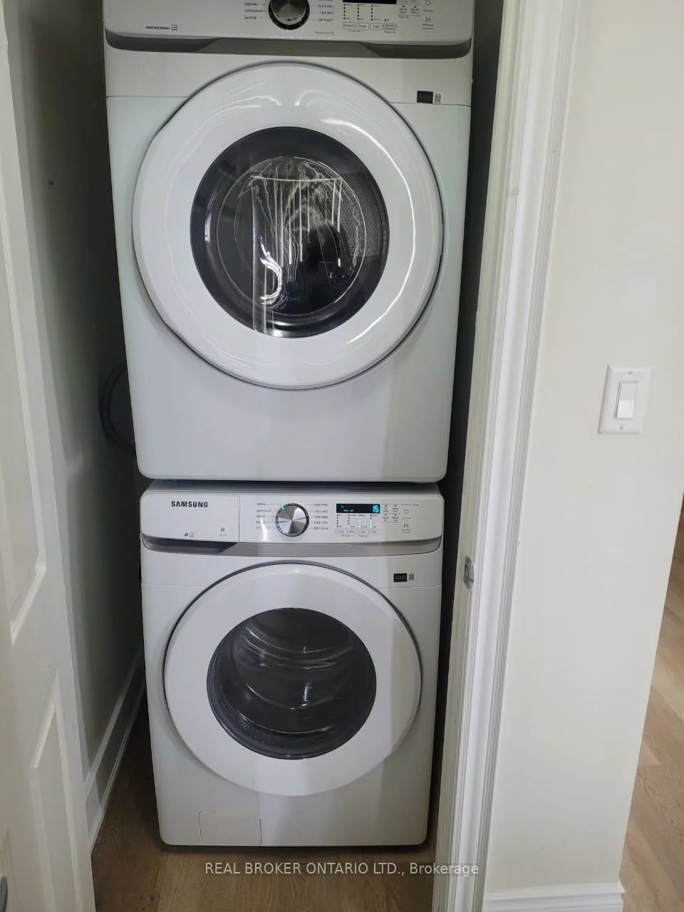 3880, Duke Of York, City Centre, Mississauga