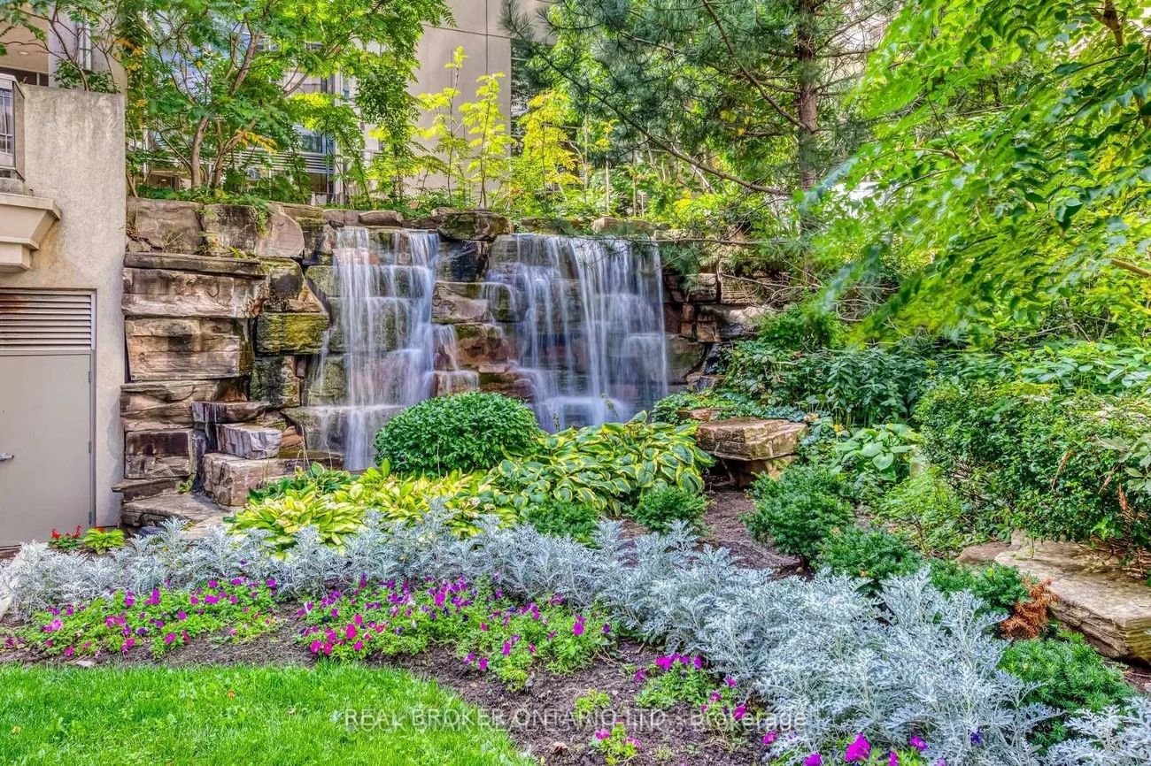 3880, Duke Of York, City Centre, Mississauga