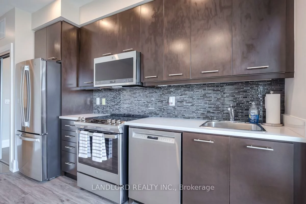 360, Square One, City Centre, Mississauga