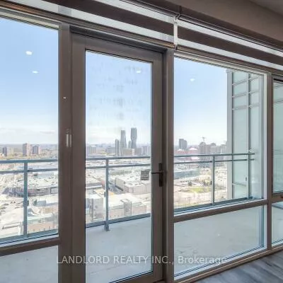 360, Square One, City Centre, Mississauga