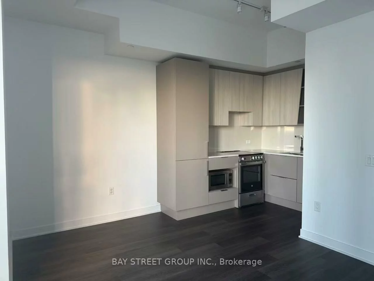 3900, Confederation, City Centre, Mississauga