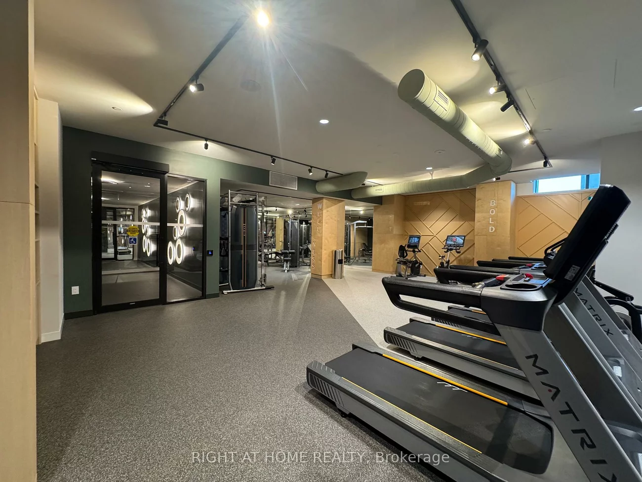 2495, Eglinton, Central Erin Mills, Mississauga