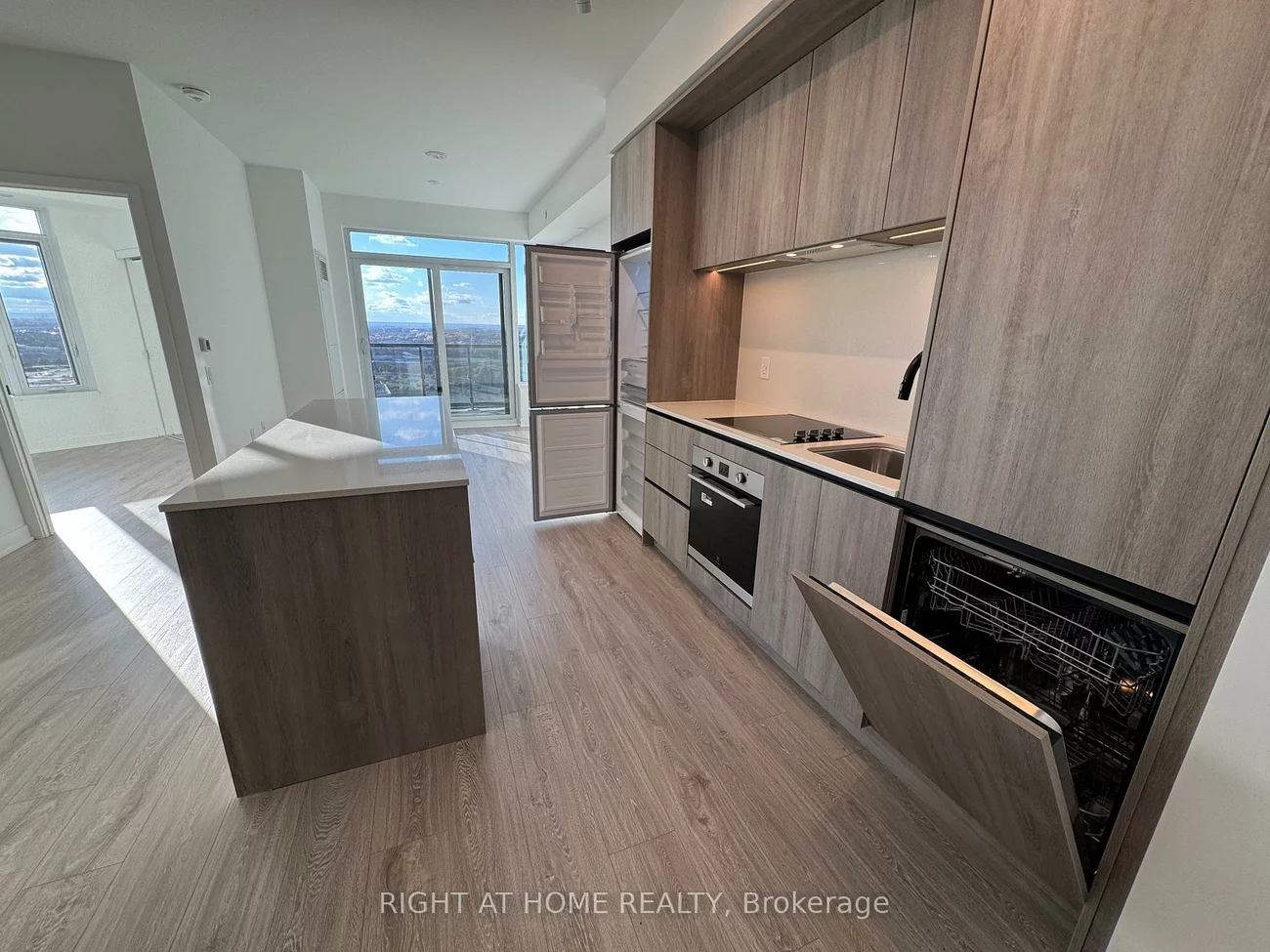 2495, Eglinton, Central Erin Mills, Mississauga