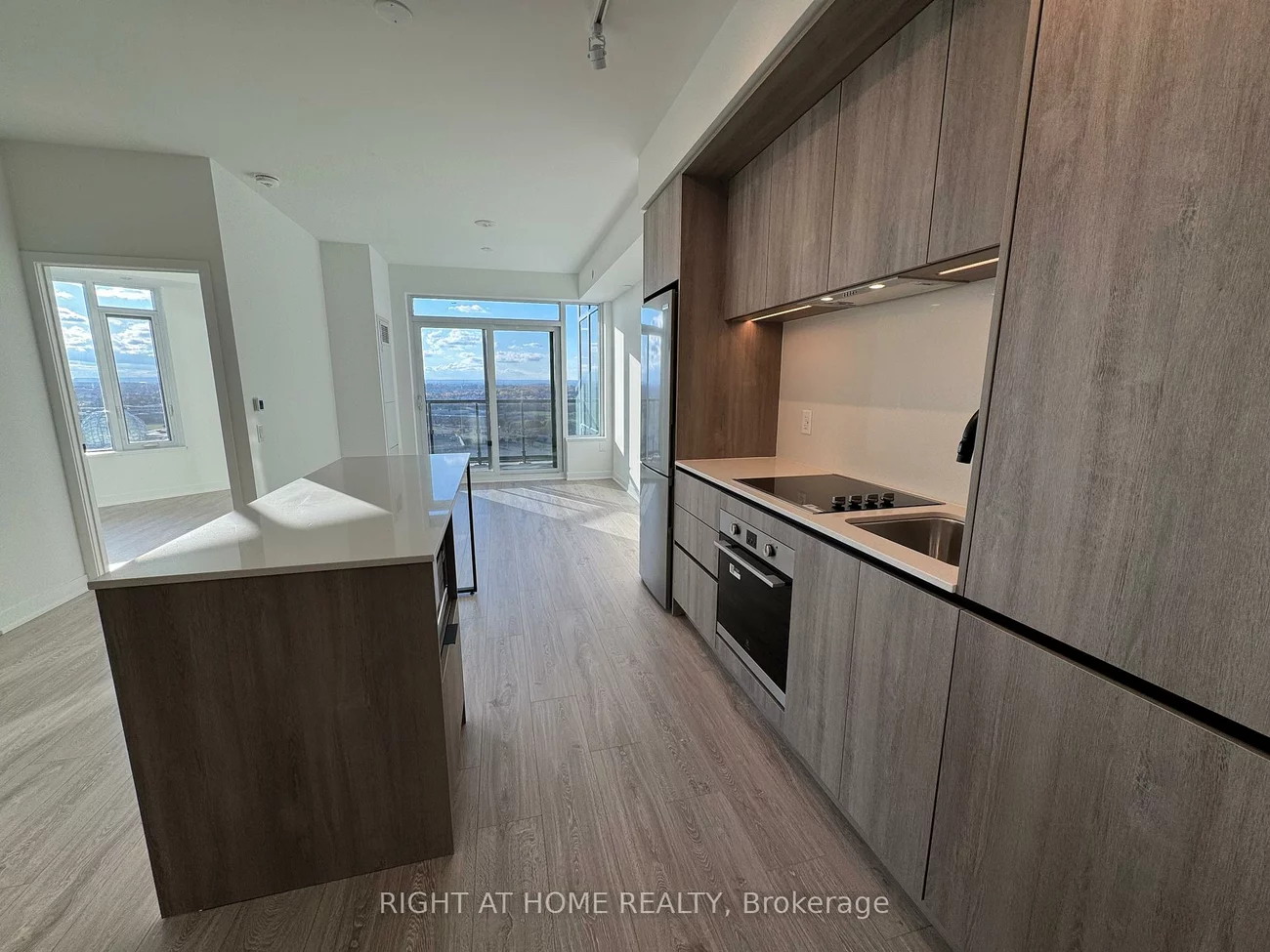 2495, Eglinton, Central Erin Mills, Mississauga