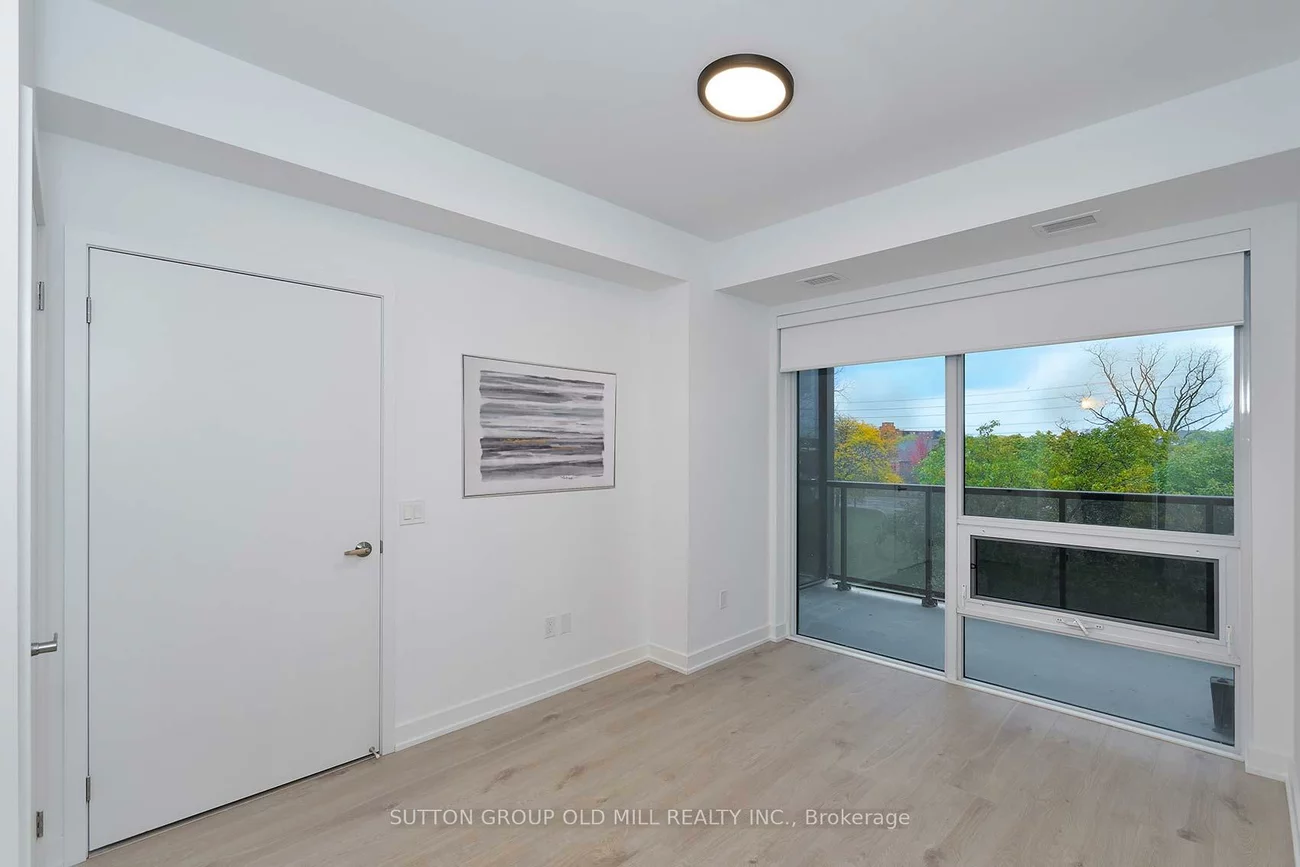 1035, Southdown, Clarkson, Mississauga