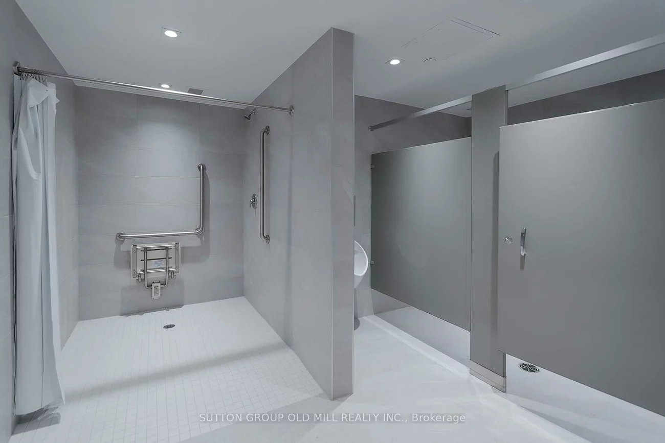 1035, Southdown, Clarkson, Mississauga