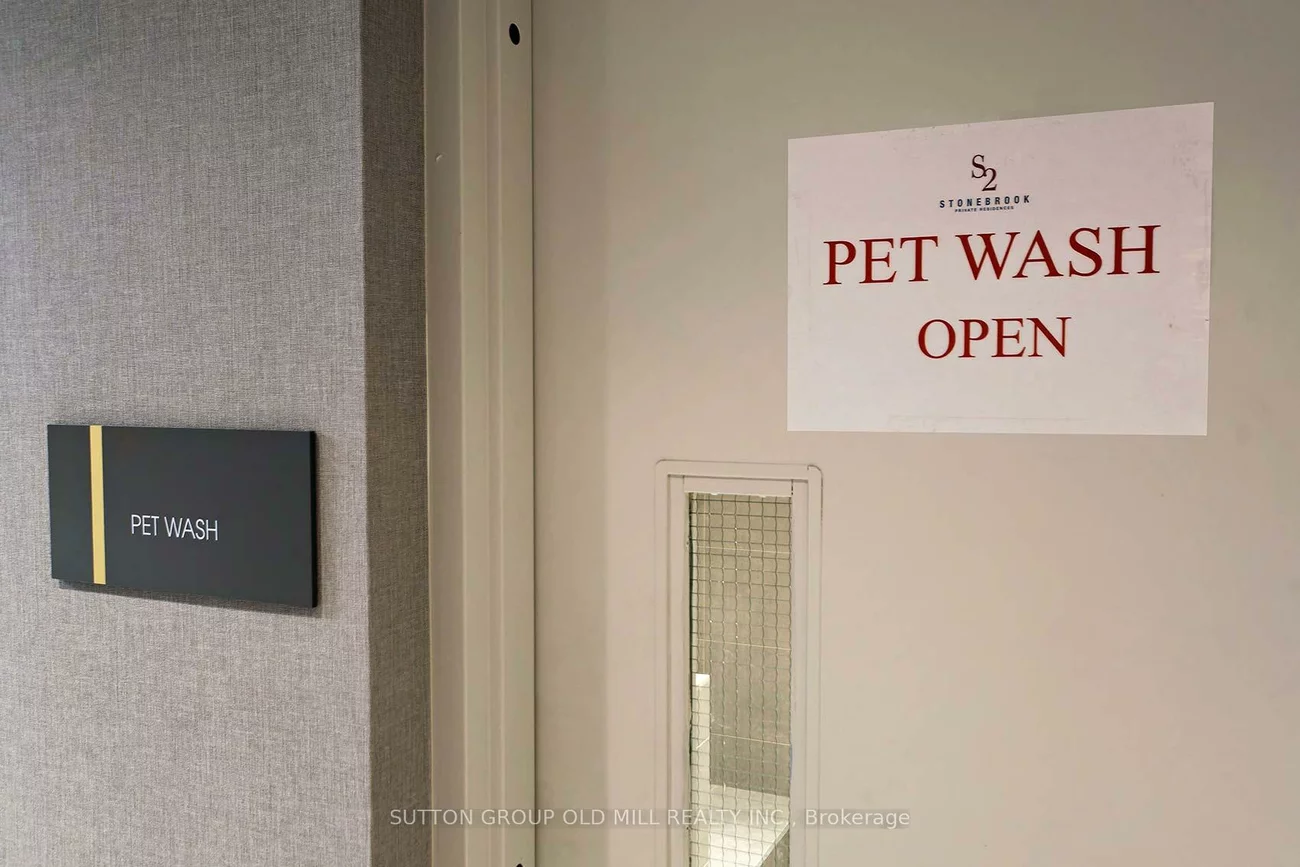 1035, Southdown, Clarkson, Mississauga