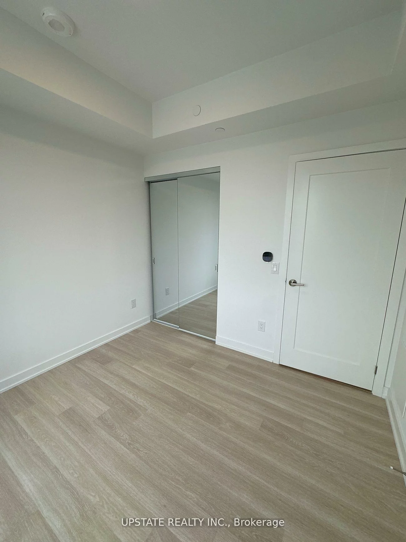 5105, Hurontario, Hurontario, Mississauga