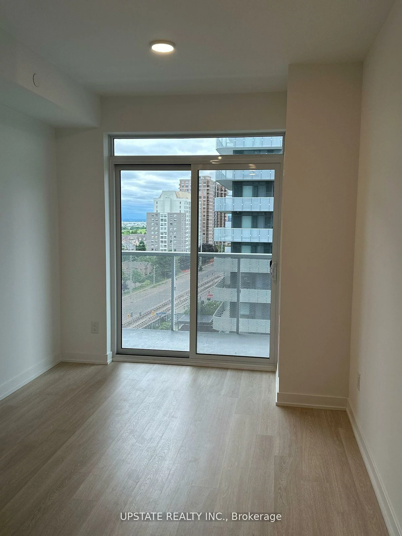 5105, Hurontario, Hurontario, Mississauga