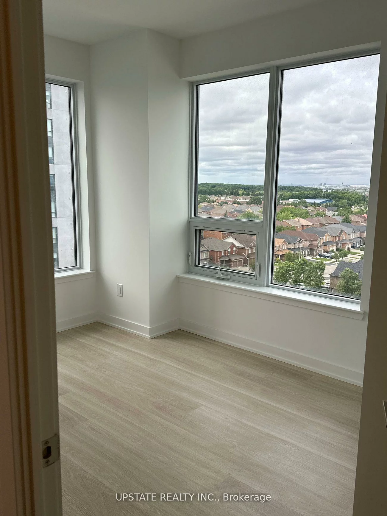 5105, Hurontario, Hurontario, Mississauga