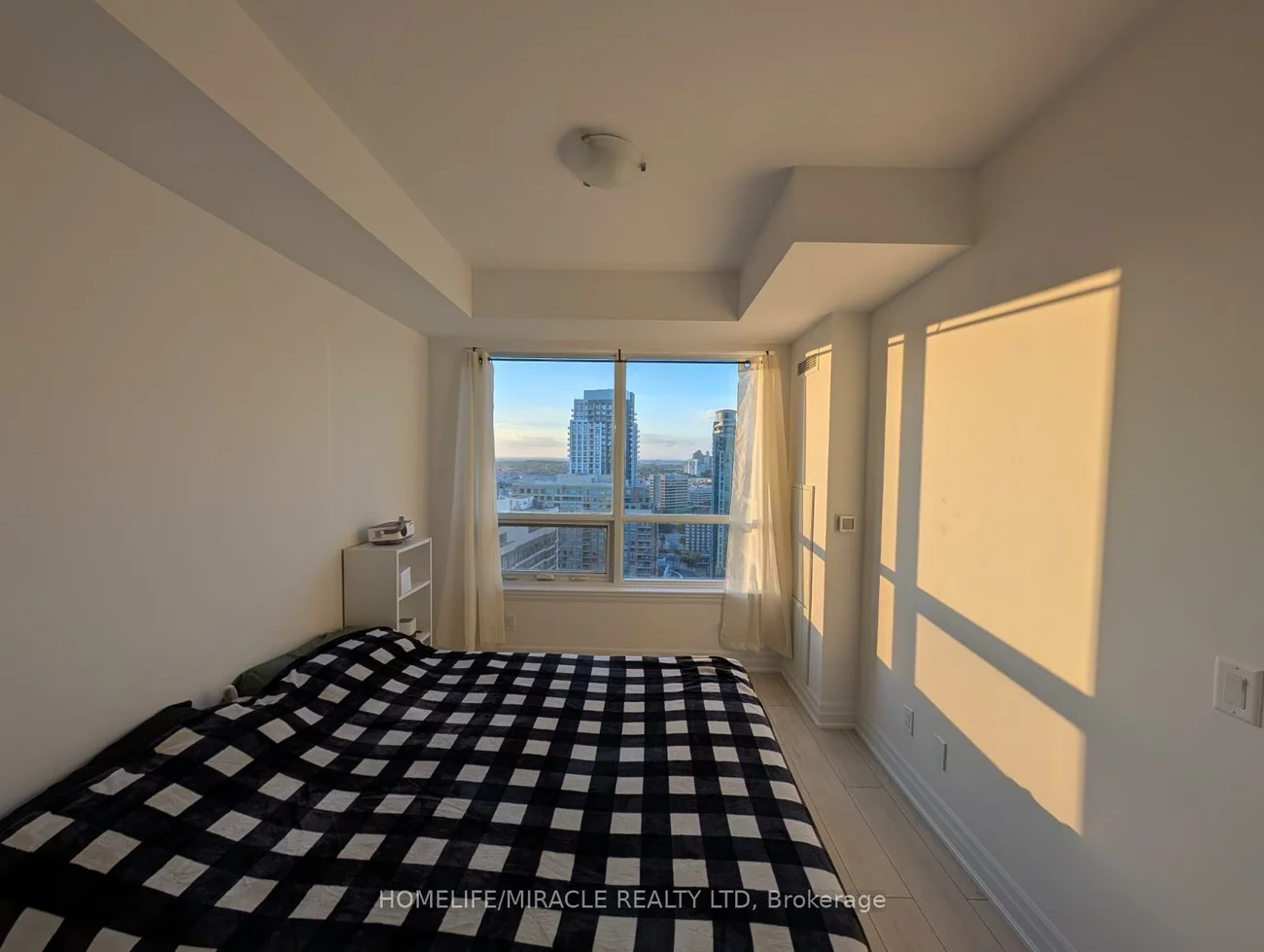 30, Elm, Fairview, Mississauga