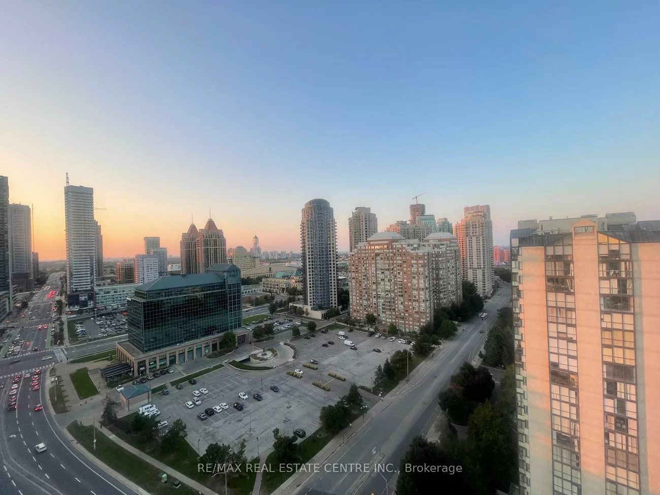 400, Webb, City Centre, Mississauga