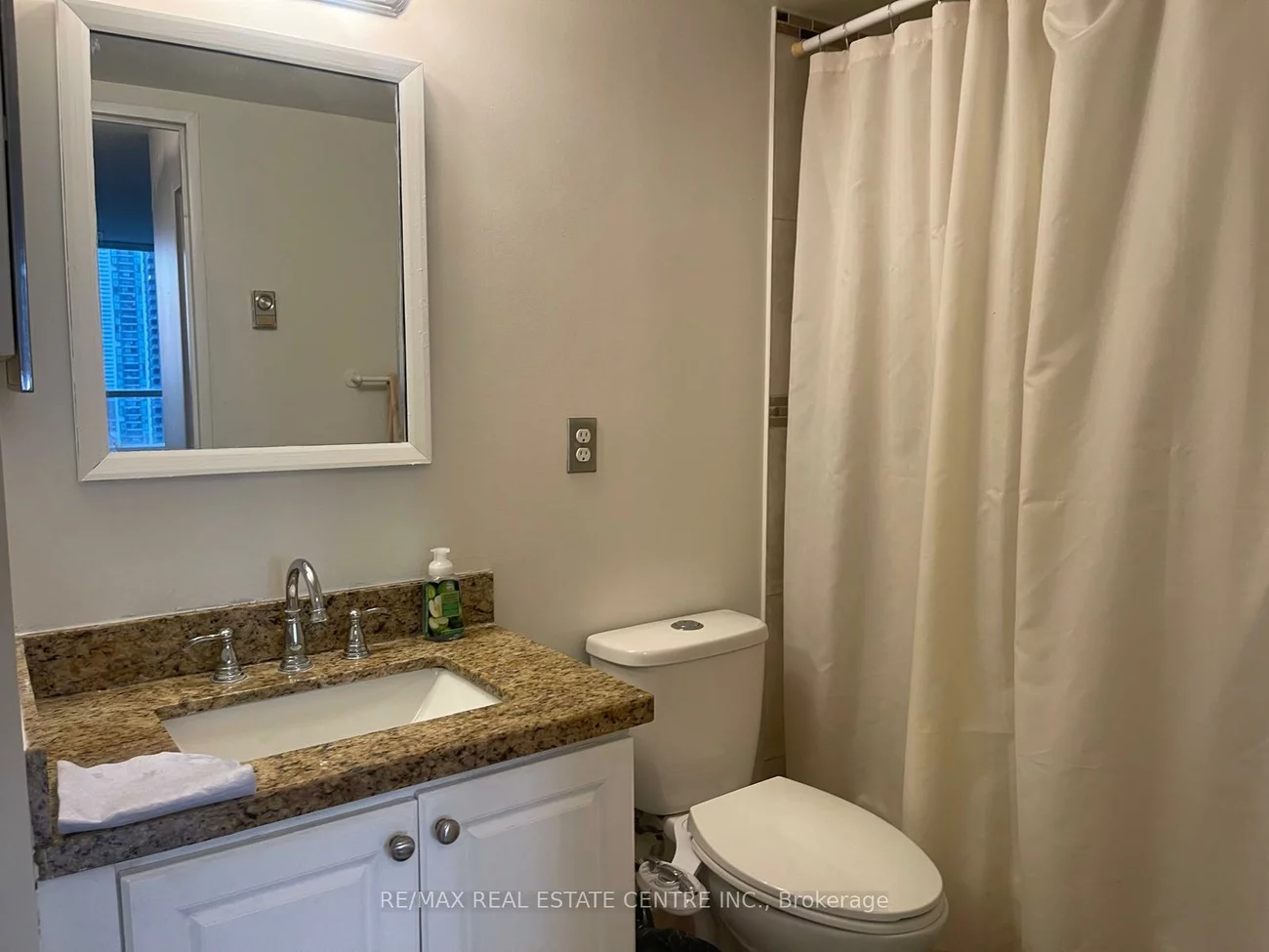 400, Webb, City Centre, Mississauga