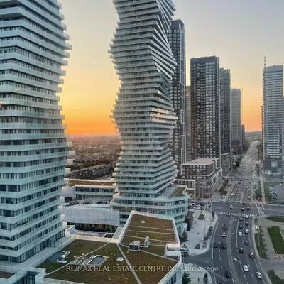 400, Webb, City Centre, Mississauga