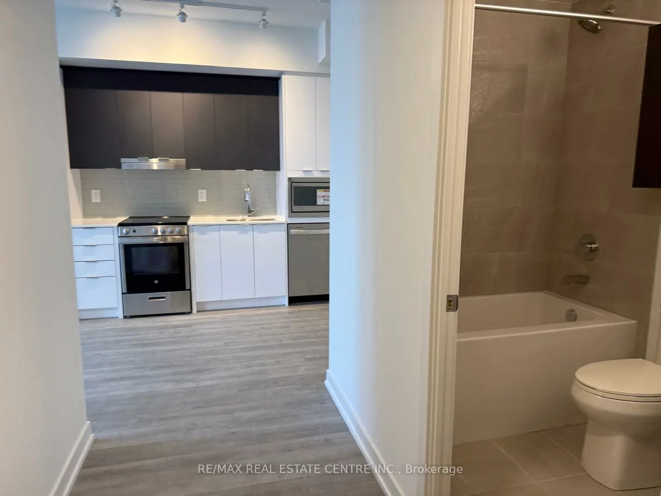 5105, Hurontario, Hurontario, Mississauga