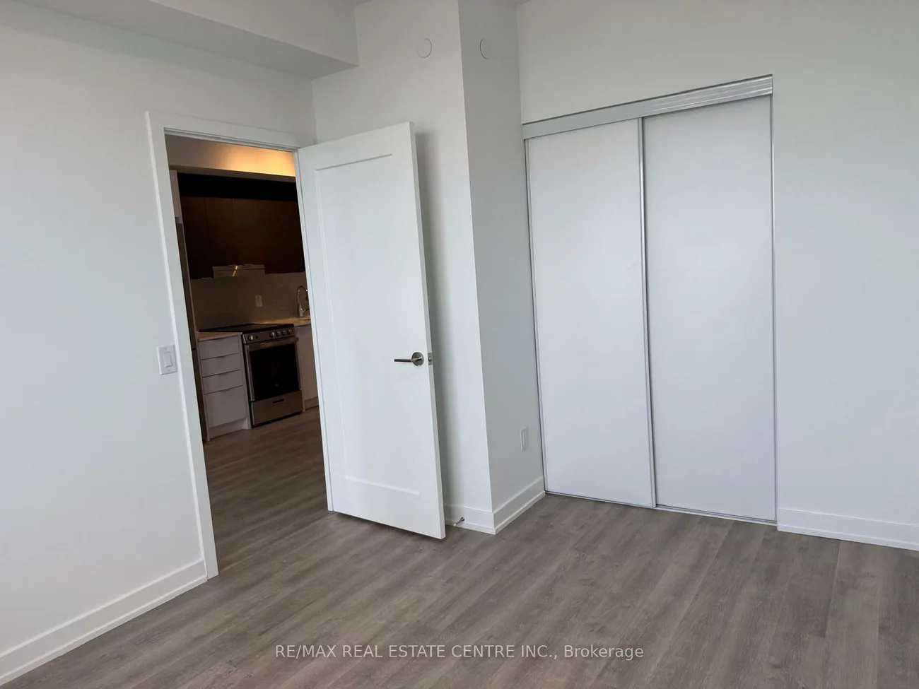 5105, Hurontario, Hurontario, Mississauga