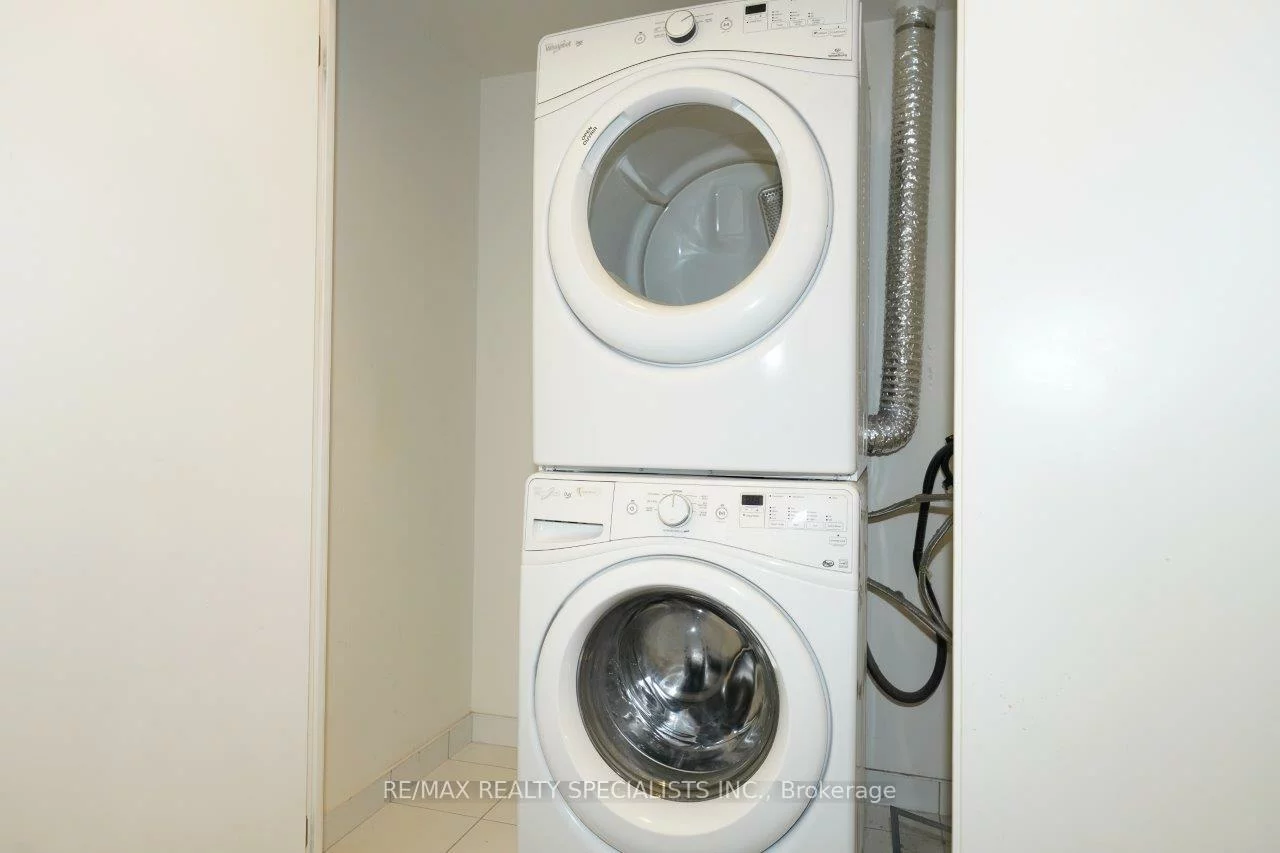 4011, Brickstone, City Centre, Mississauga