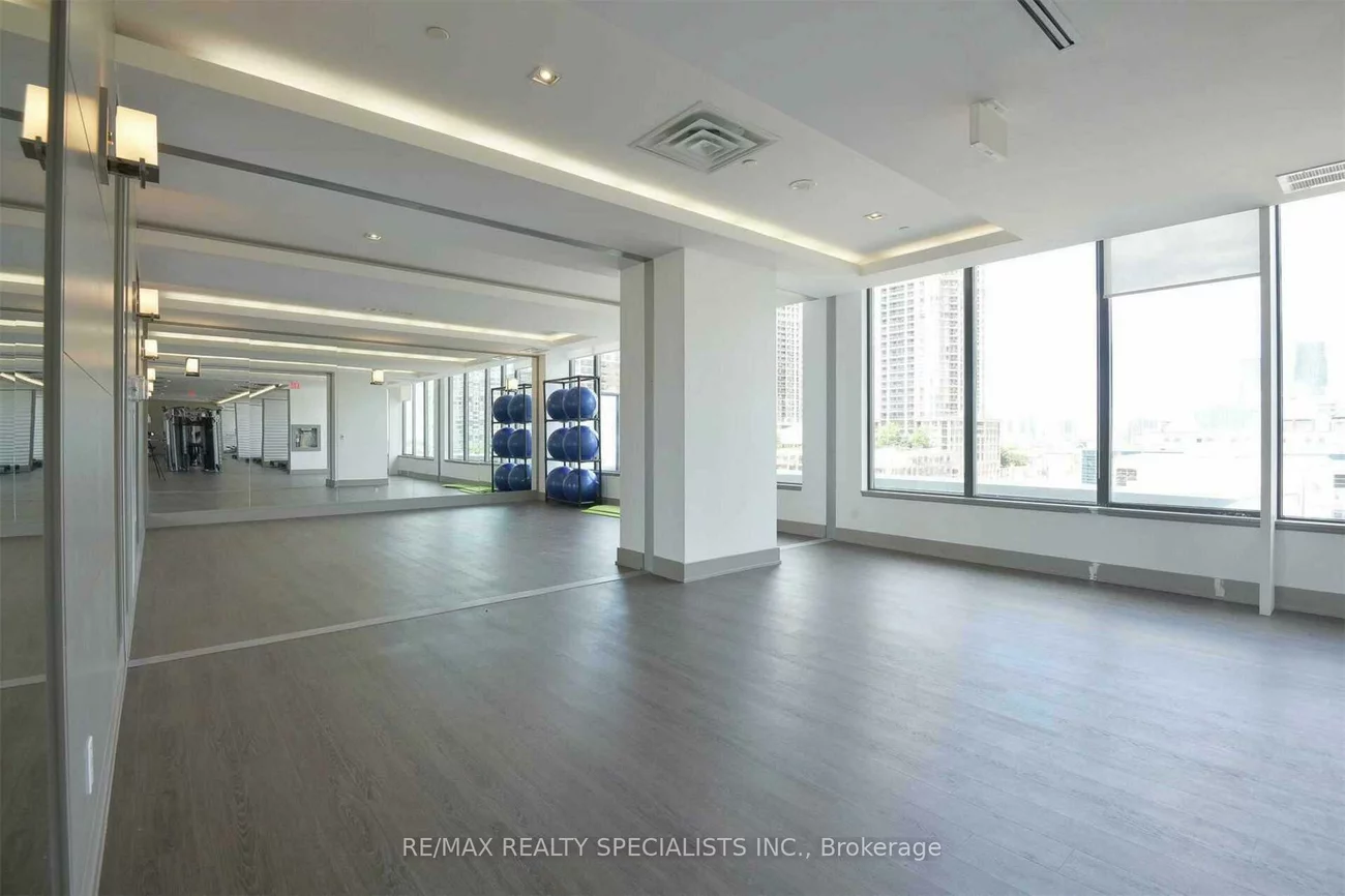 4011, Brickstone, City Centre, Mississauga