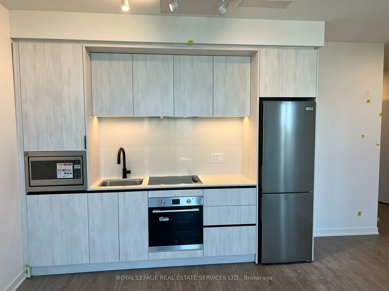 2495, Eglinton, Central Erin Mills, Mississauga