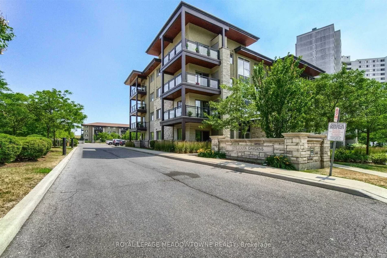 570, Lolita, Mississauga Valleys, Mississauga