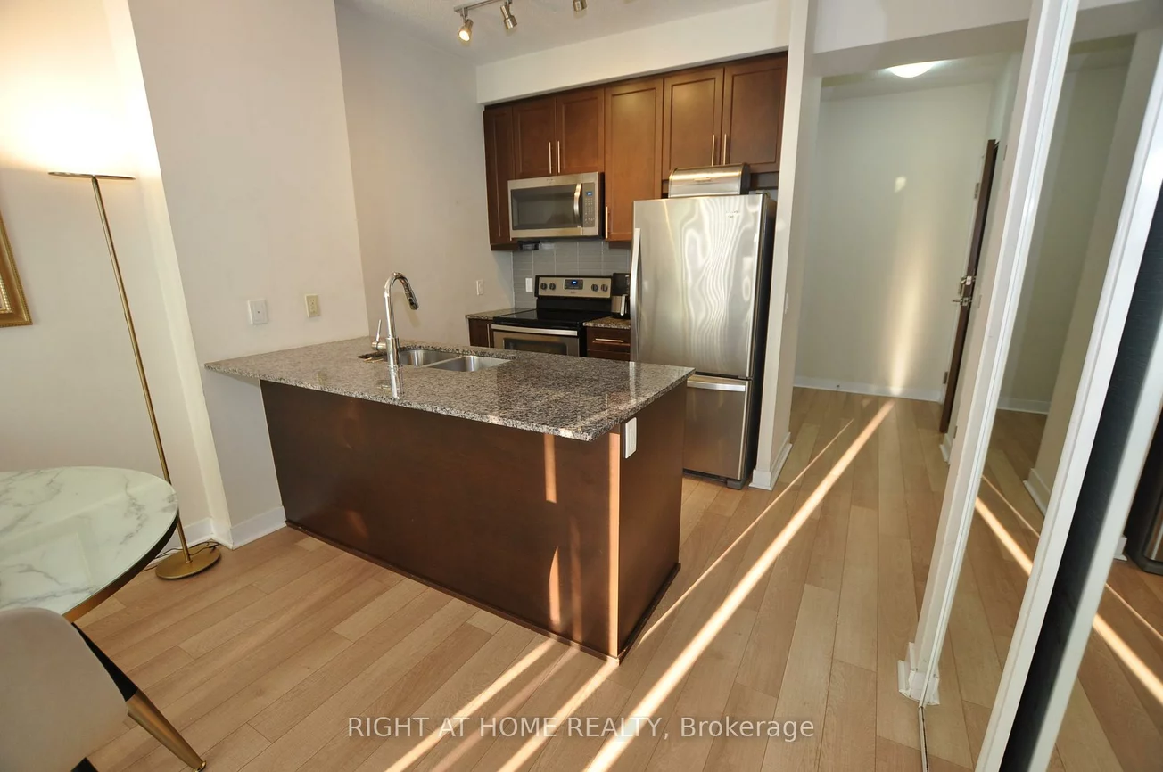 3975, Grand Park, City Centre, Mississauga