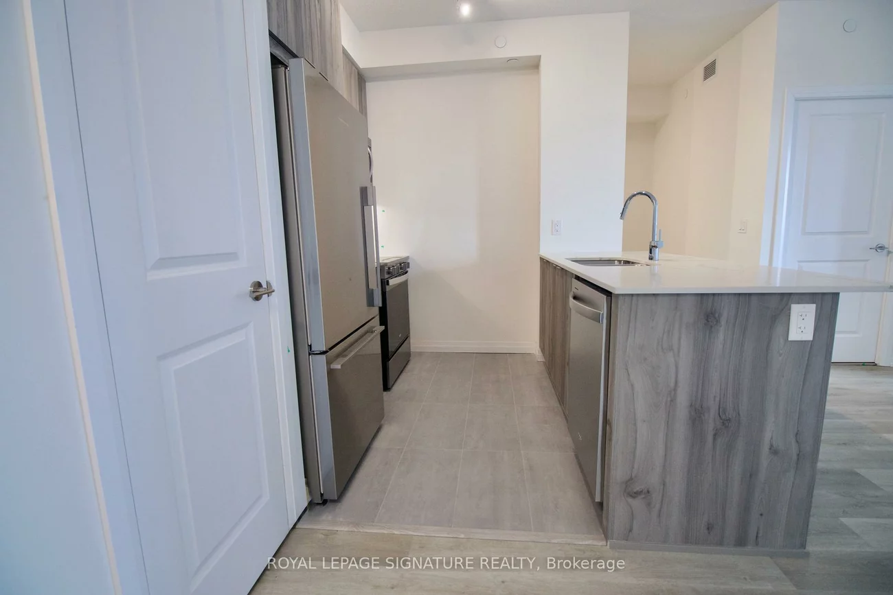 15, Watergarden, Hurontario, Mississauga