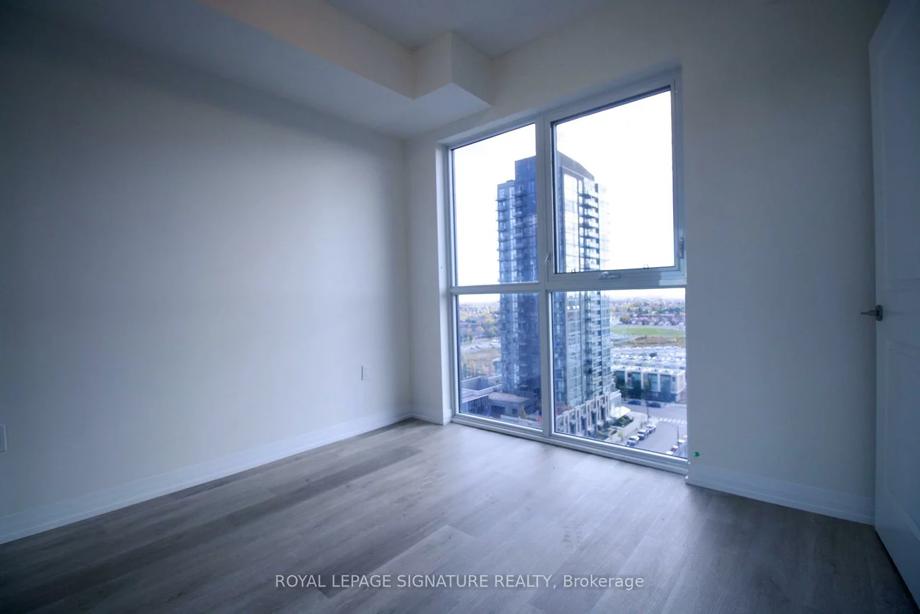 15, Watergarden, Hurontario, Mississauga