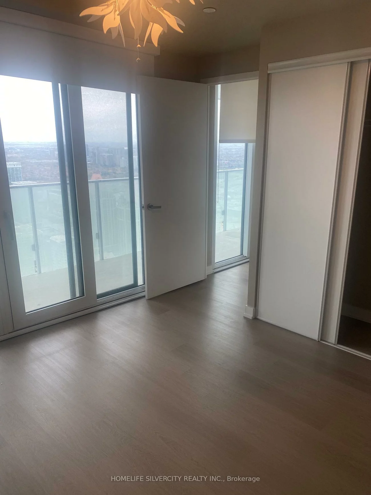 3883, Quartz, City Centre, Mississauga