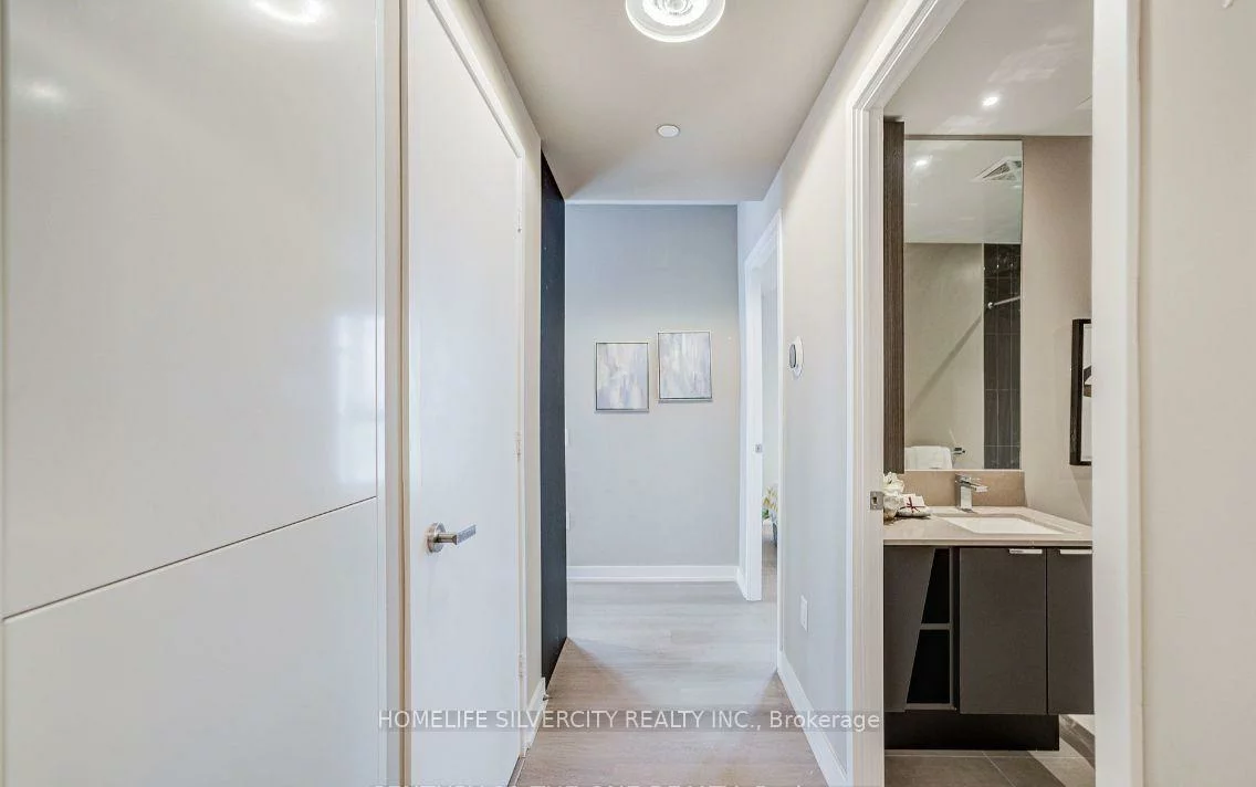 3883, Quartz, City Centre, Mississauga