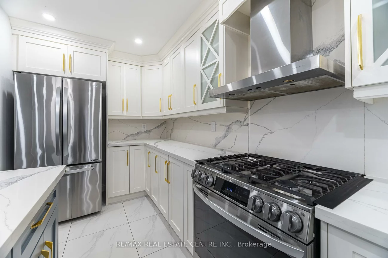 5255, Guildwood, Hurontario, Mississauga