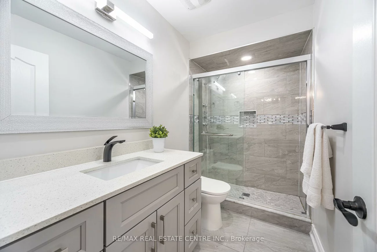 5255, Guildwood, Hurontario, Mississauga