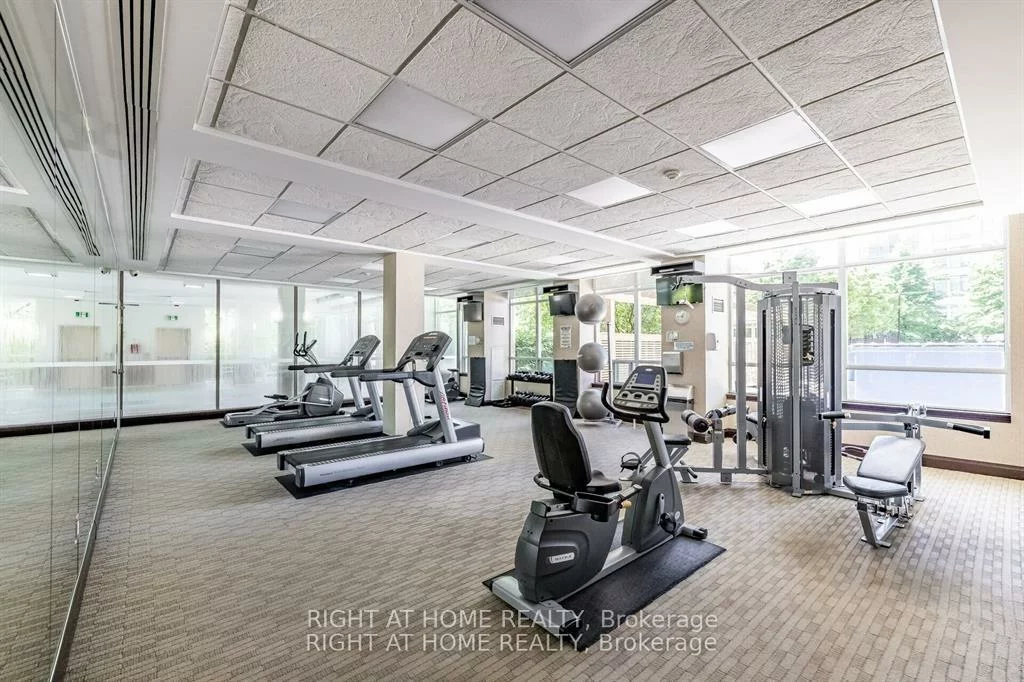 3504, Hurontario, Fairview, Mississauga