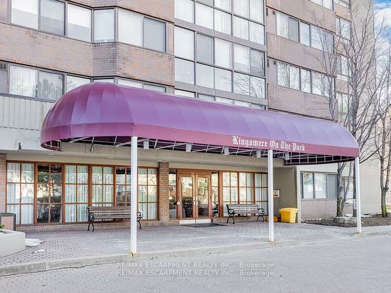 880, Dundas, Erindale, Mississauga