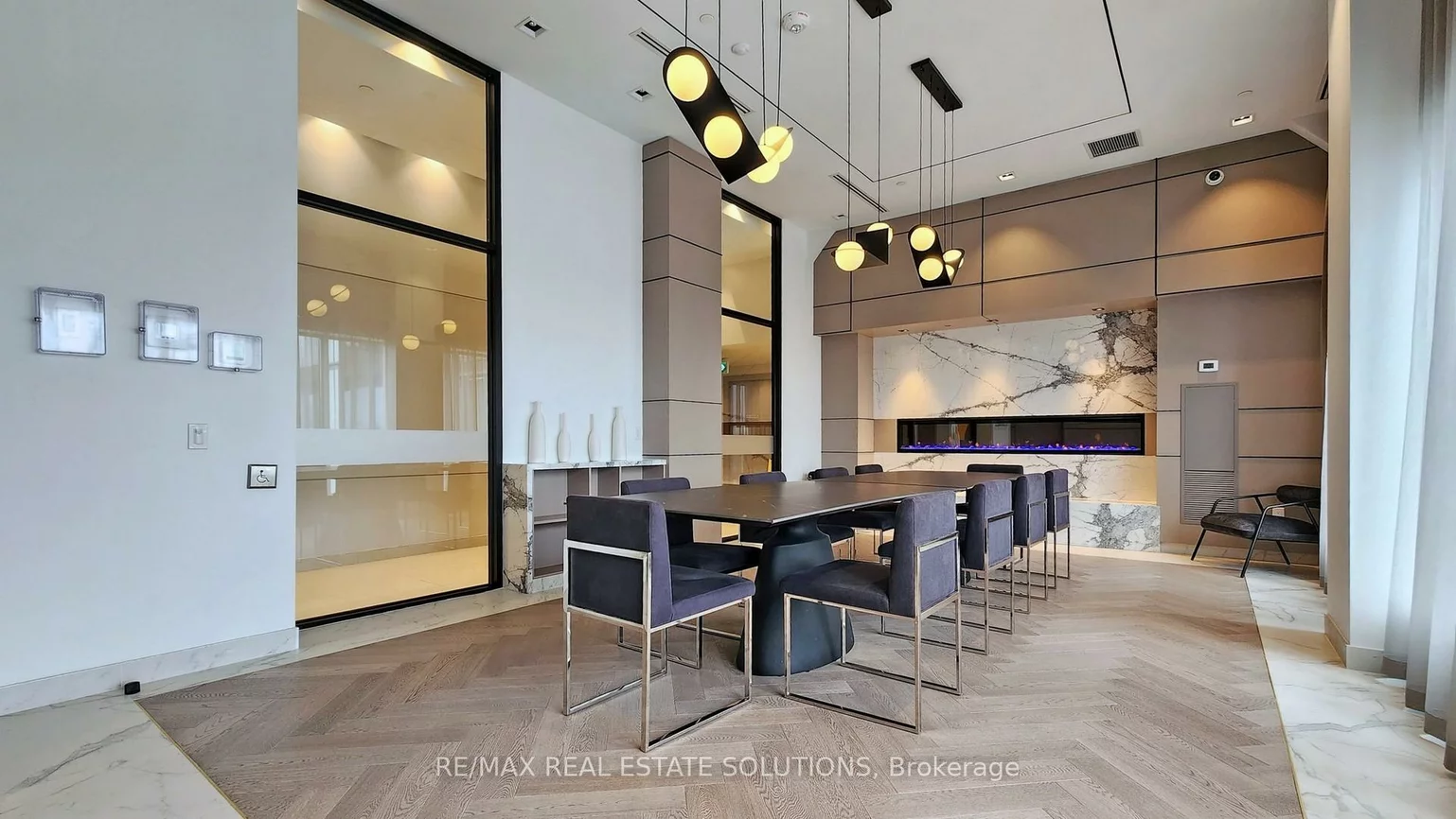 4655, Metcalfe, Central Erin Mills, Mississauga