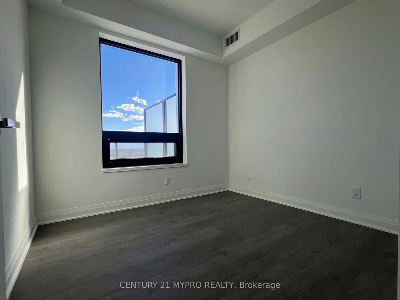 4015, The Exchange, City Centre, Mississauga