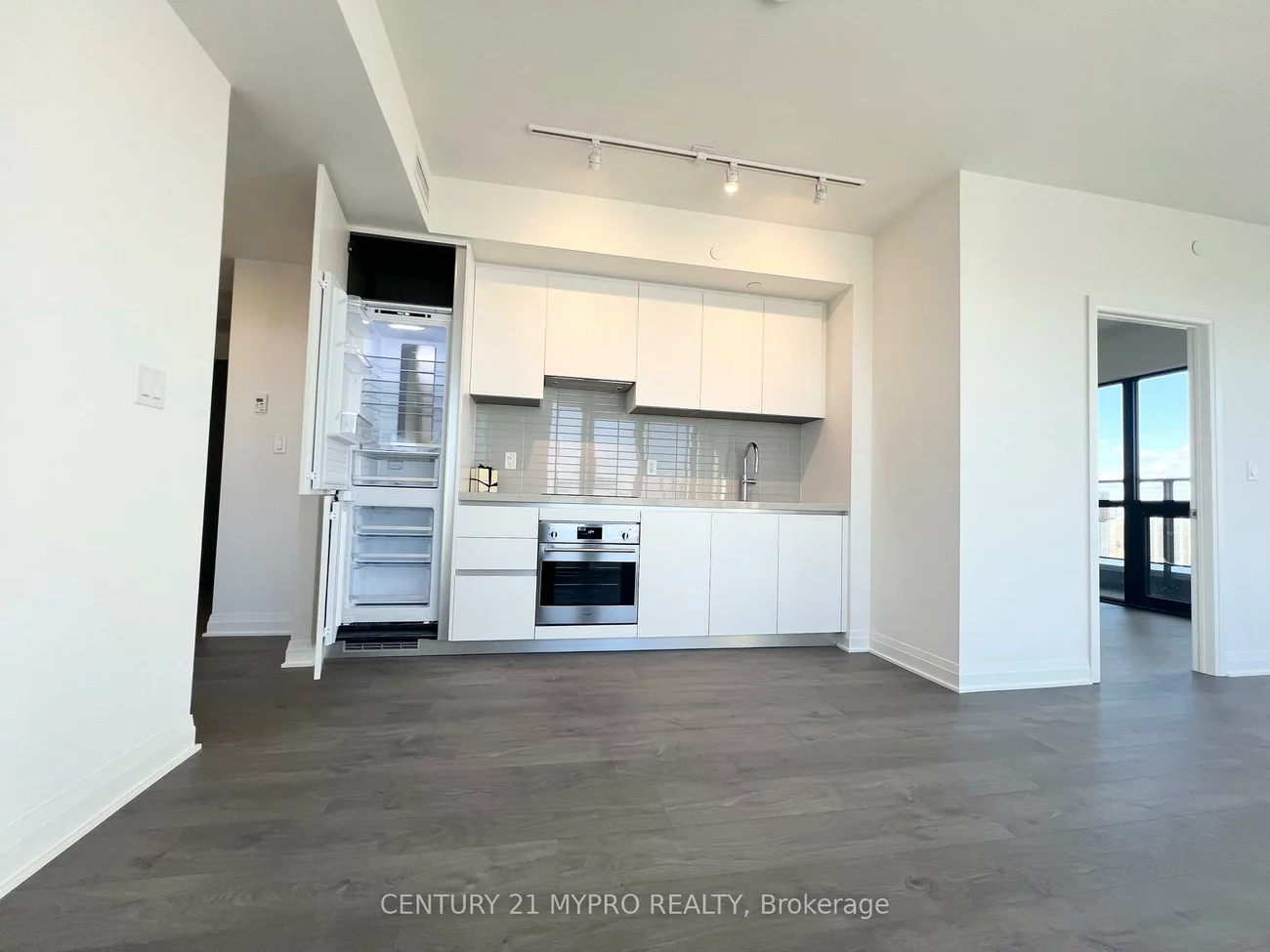 4015, The Exchange, City Centre, Mississauga